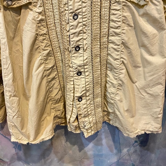 FP Women’s Beige Ruched Long Sleeve Button Down Shirt Blouse - sz 8 - EUC! - Picture 3 of 8